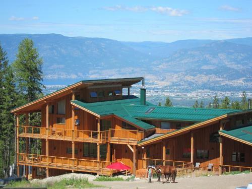 Lodge Myra Canyon
