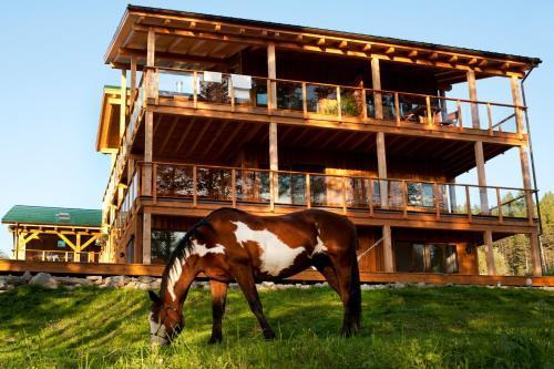 Lodge Myra Canyon *