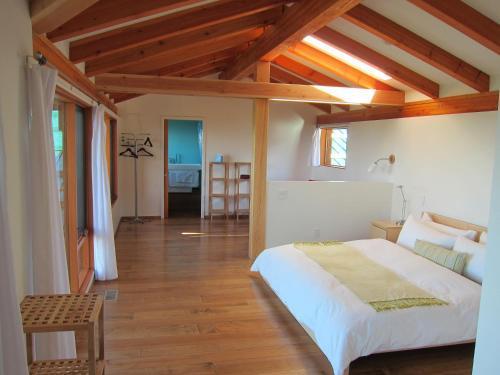 Myra Canyon Lodge *